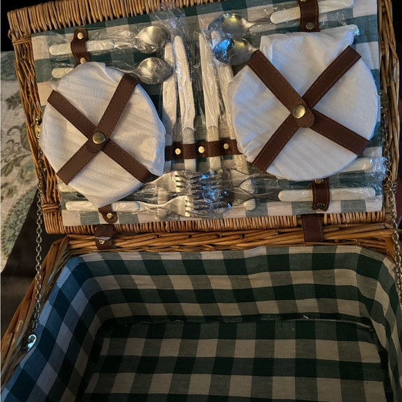 PICNIC BASKET - Picture 4 of 6